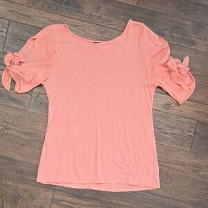 Ann Taylor Coral Short Sleeve Top with Bow Details